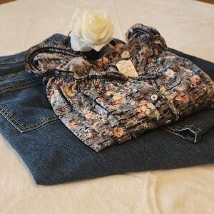 Essentials Blue Jeans Womens Size 26/28WP